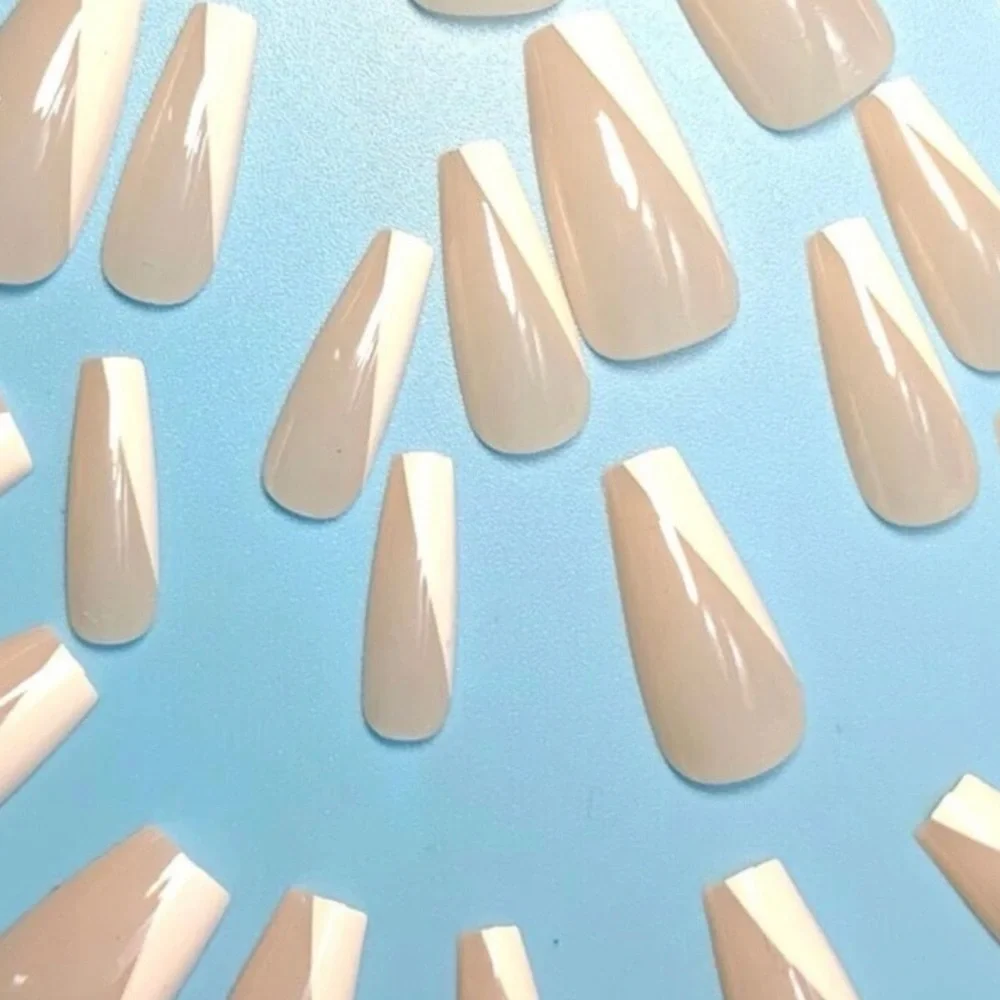 SOLD 🔥 Minimalist Neutral Colorblock Medium Press On Nails - Picture 3 of 3